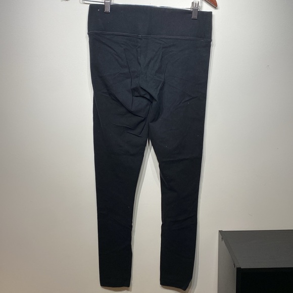 Victoria secret yoga pants - Picture 2 of 3